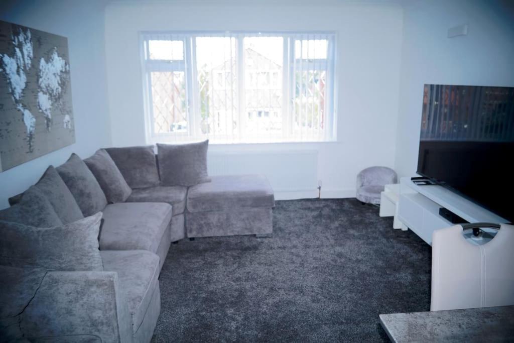 Luxurious Detached Bungalow Batley Exterior foto